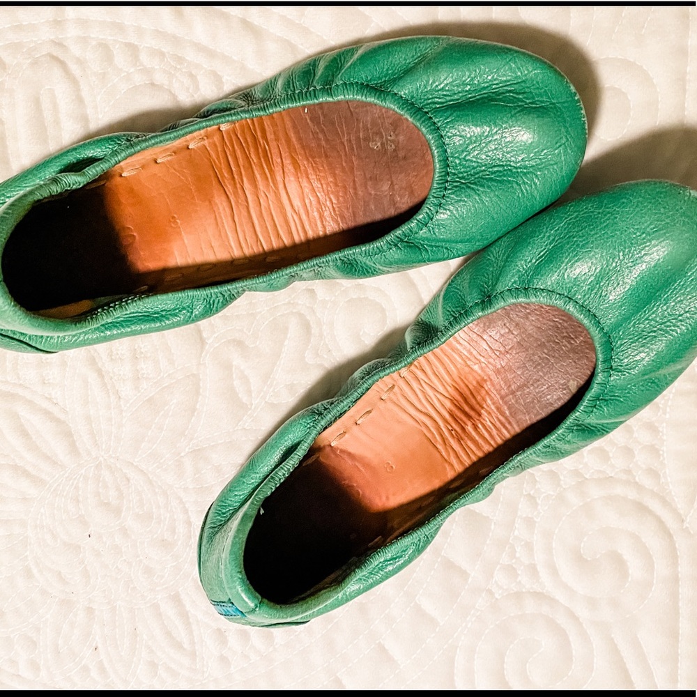 Clover Green Tieks Size 8